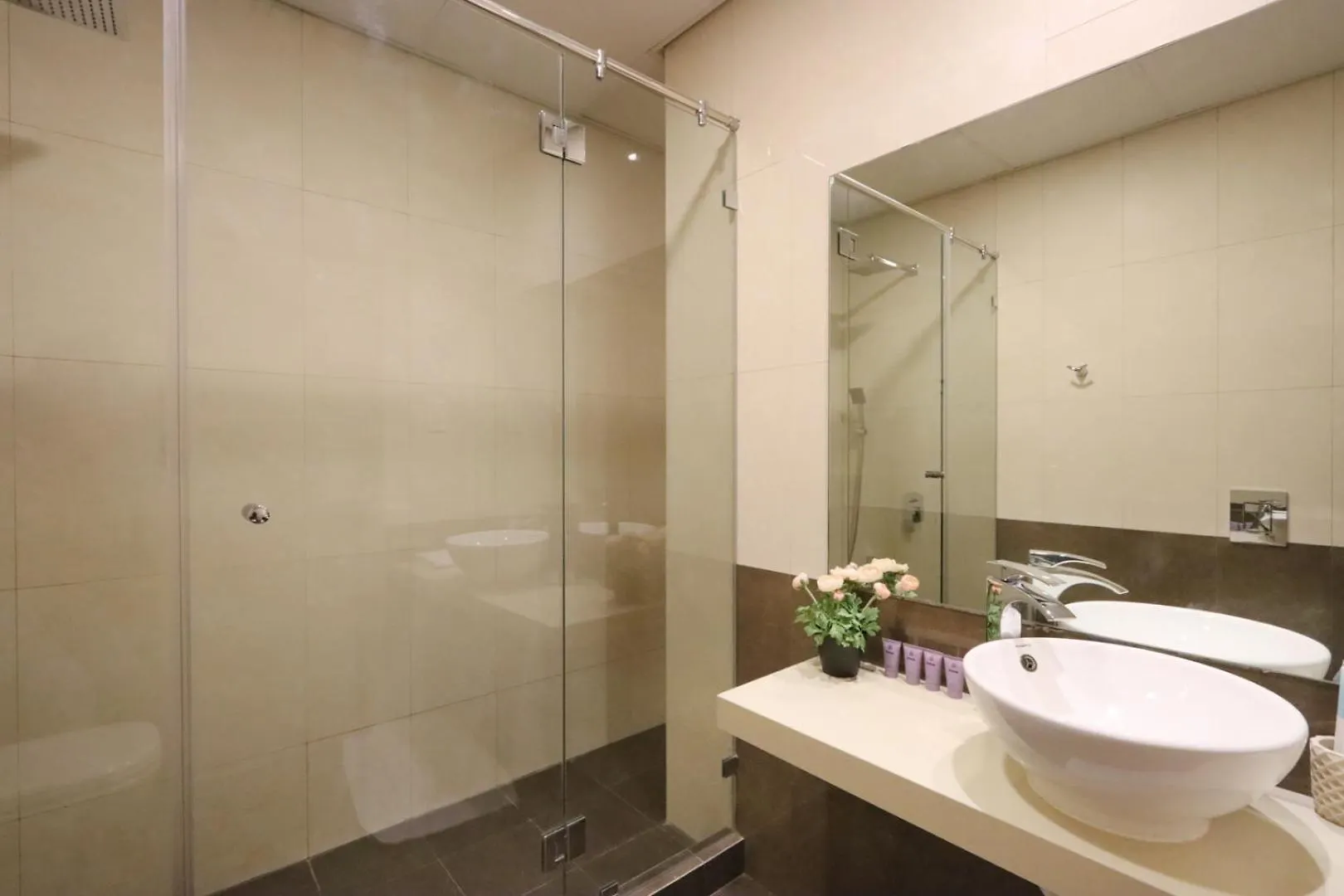 2B With City Skyline Views, Near Metro Station Dubai 0*,  United Arab Emirates