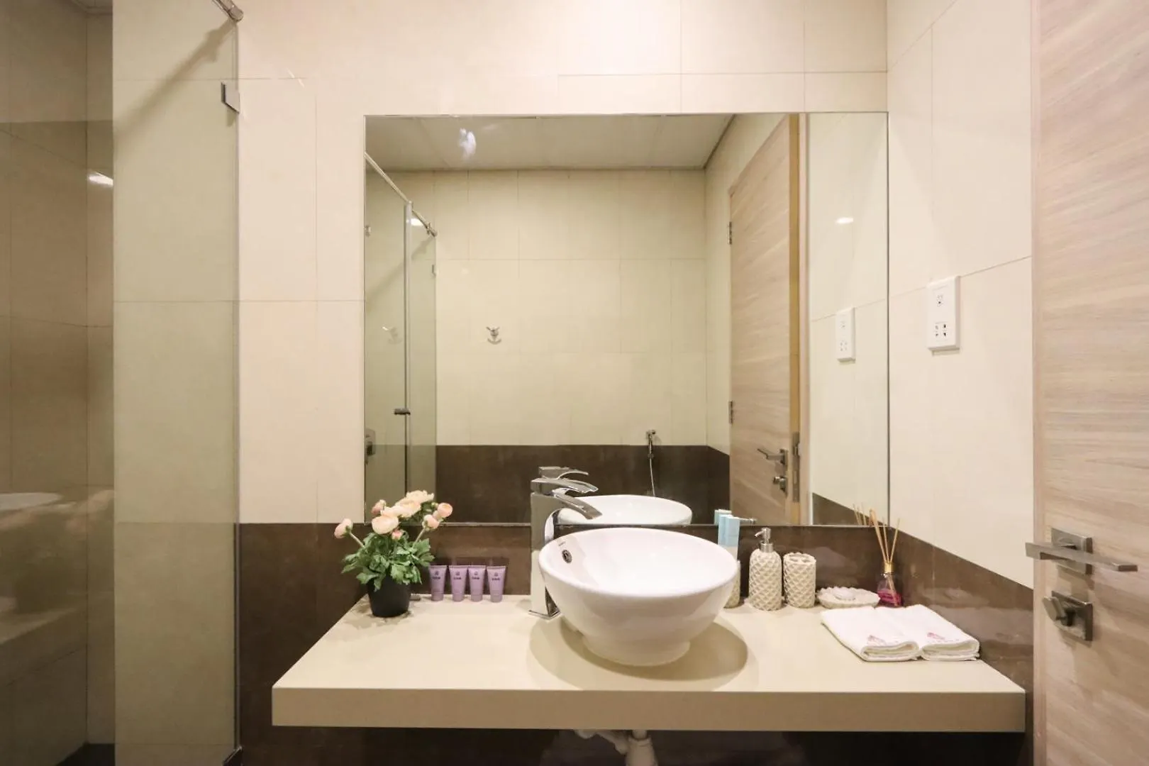 2B With City Skyline Views, Near Metro Station Dubai Apartment