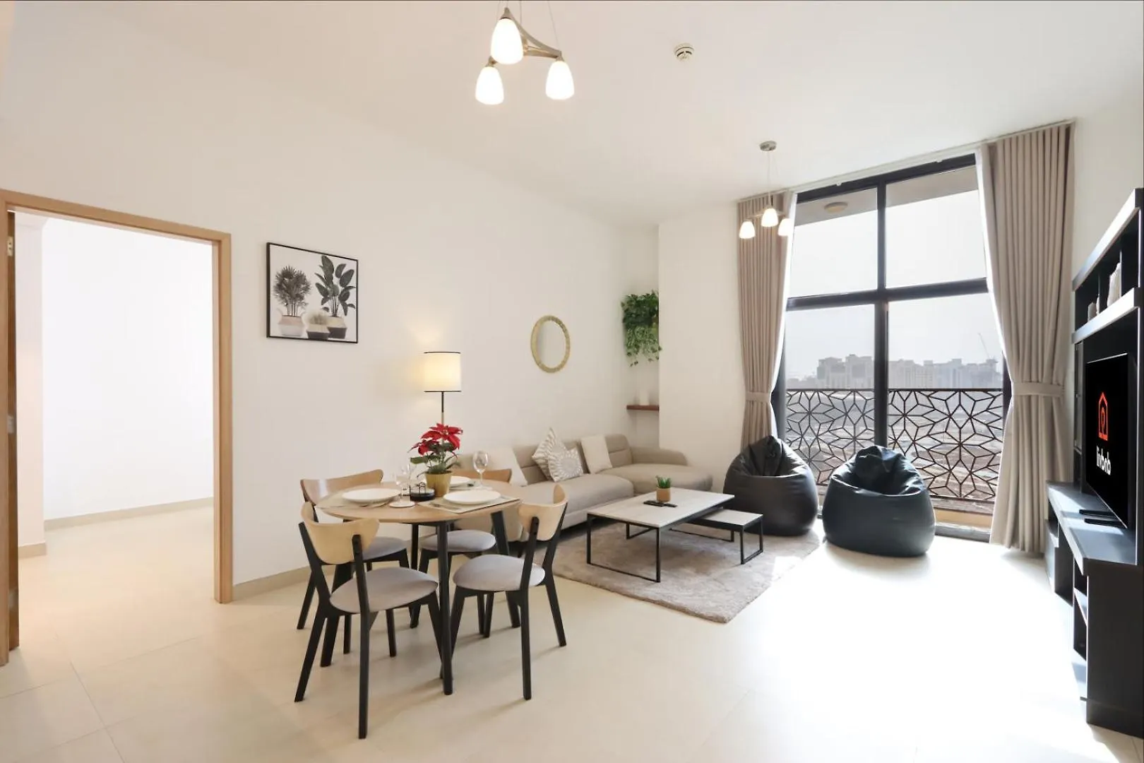 2B With City Skyline Views, Near Metro Station Dubai United Arab Emirates