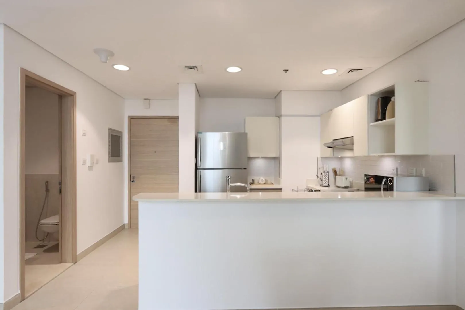 Apartment 2B With City Skyline Views, Near Metro Station Dubai United Arab Emirates